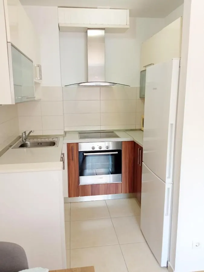 Great Apartment, Free Parking In The Garage, Znjan Split Apartment