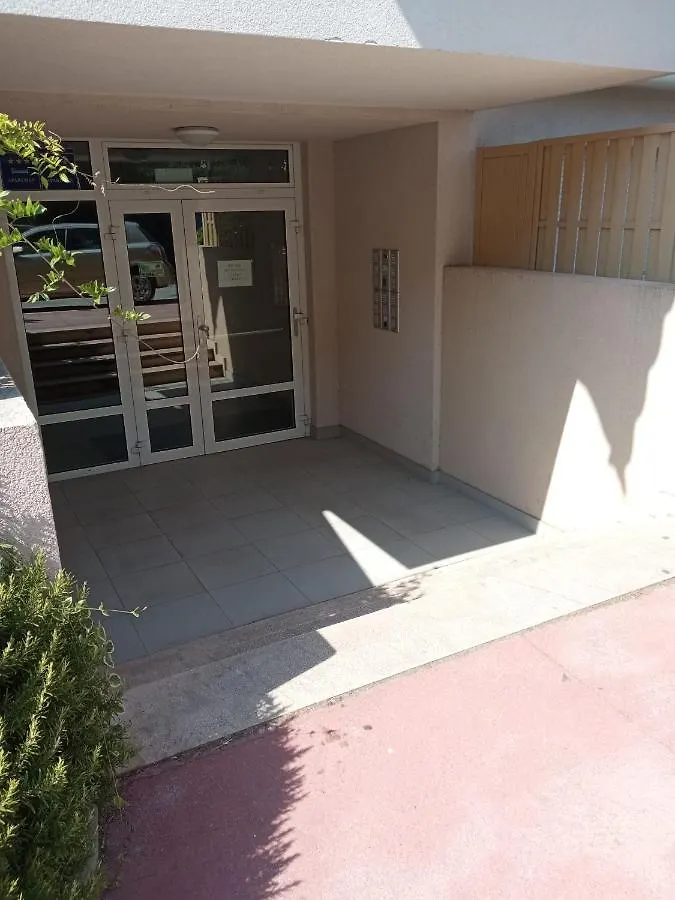 Apartment Great Apartment, Free Parking In The Garage, Znjan Split Croatia